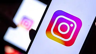 Instagram kullanıcılarını şoke eden erişim engeli: Akış yenilenmiyor