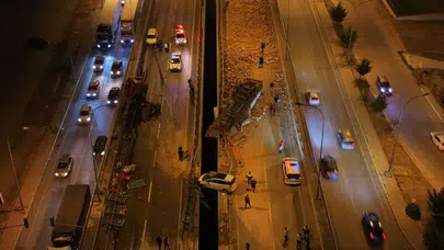 Afyonkarahisar'da zincirleme facia: Tuğla yüklü TIR dehşet saçtı