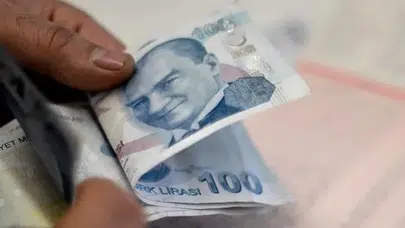 Emeklilerin gözü kulağı AYM'de: Seyyanen zam beklentisi 2026'da yeniden alevlendi