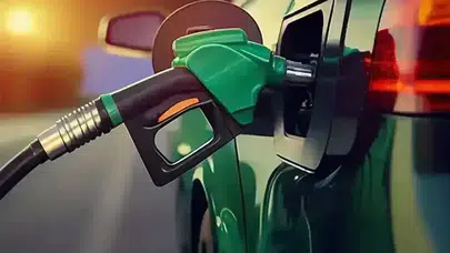 Akaryakıtta 80 TL sınırı aşıldı: Benzine büyük zam geldi