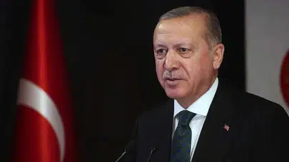 Cumhurbaşkanı Erdoğan'ın İstanbul mesaisi: Cuma çıkışı vatandaşla buluştu
