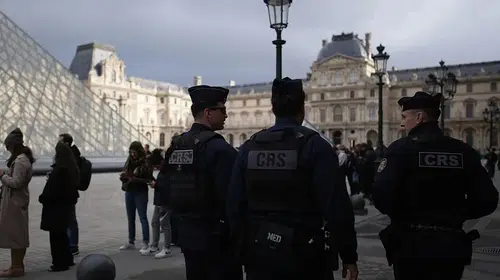 Louvre Müzesi’ndeki Soygunun Şüphelileri DNA Eşleşmesi ile Yakalandı