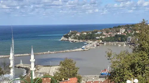 Zonguldak'ta Denizin Rengi Değişti: Liman ve Kapuz Plajı Tanınmaz Hale Geldi