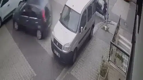 Ataşehir'de Oto Galeri Kurşunlandı, 2 Kişi Yaralandı