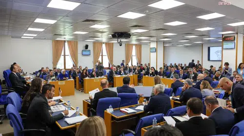 TBMM Plan ve Bütçe Komisyonu'nda Gerilim: AKP ve CHP Vekilleri Arasında Tartışma