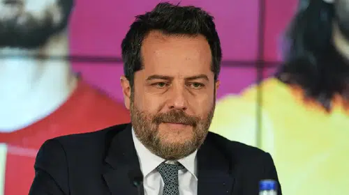 Erden Timur Kimdir, Neden Gözaltına Alındı? Yöneltilen Suçlamalar Neler?