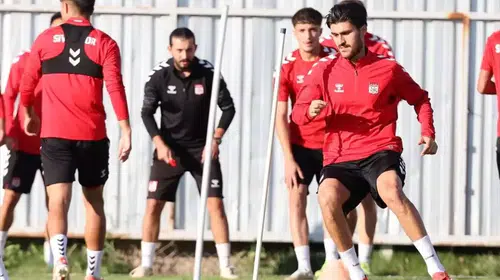 Sivasspor, Sarıyerspor Maçı İçin Hazırlıklarını Sürdürüyor