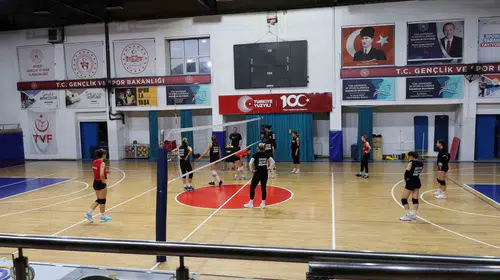 Düzce Kadın Voleybol Takımı, Yeni Sezon Hazırlıklarına Devam Ediyor