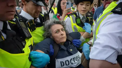 Londra'da 'Palestine Action' Gösterisine 890 Gözaltı