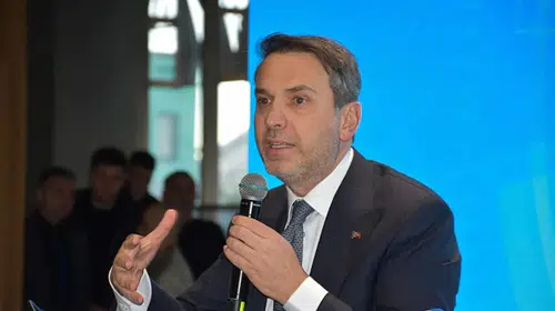 Elektrik ve Doğal Gaz Fiyatlarında Zam Olacak mı? Bakan Bayraktar'dan Açıklama