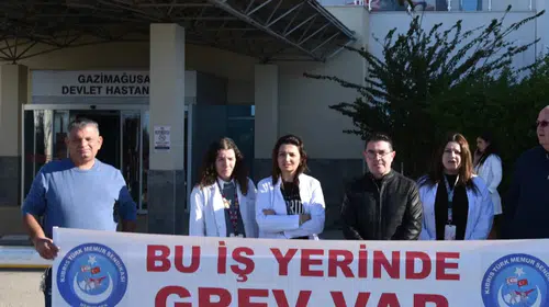 Memur-Sen, Gazimağusa Devlet Hastanesi'nde Uyarı Grevi Düzenledi