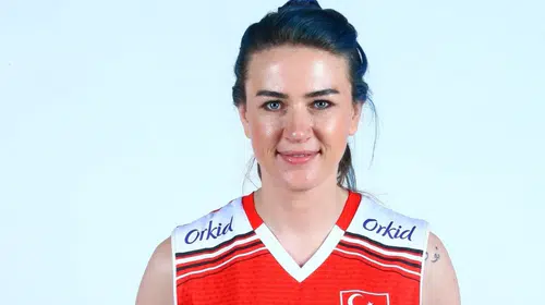 Meryem Boz Kimdir? Milli Voleybolcu Meryem Boz Kaç Yaşında, Nereli?