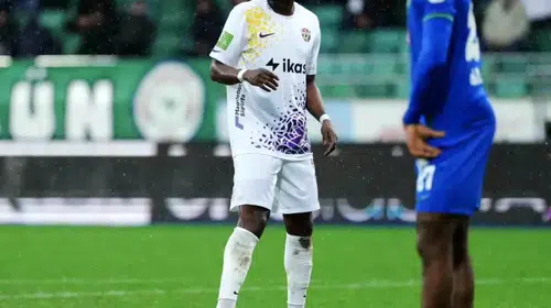 Eyüpspor, Mame Thiam ile Yollarını Ayırdı