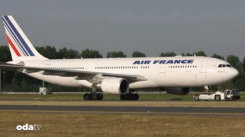 Airbus Uçağı Acil İniş Gerçekleştirdi