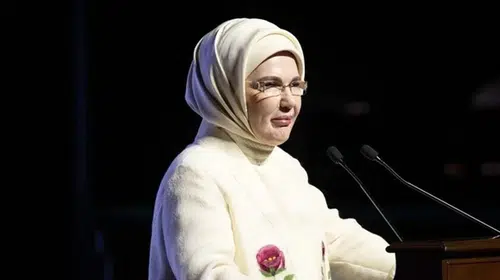 Emine Erdoğan'dan Türk dünyasına çağrı: Kadınları tek tip kalıplara hapsetmeyelim