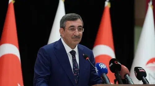 Cevdet Yılmaz Budapeşte yolcusu: 1956 ruhu için kritik temaslar