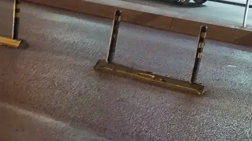 Ümraniye'de dehşet anları: İş yerine motosikletli saldırı