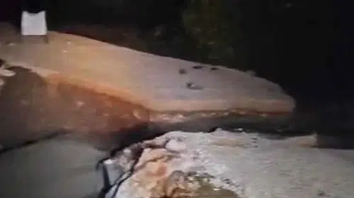 Bursa'da kabus dolu gece: Köprü çöktü, tarım arazileri göle döndü