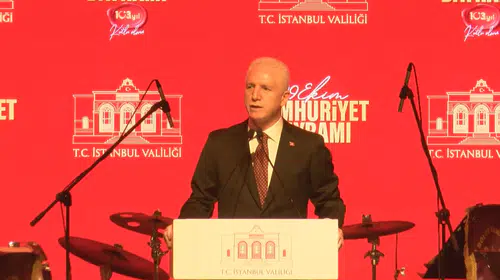 İstanbul'da Cumhuriyet coşkusu: Vali Gül'den birlik ve beraberlik mesajı