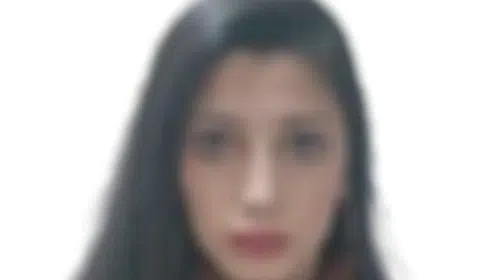 İstiklal'de polis kıyafetiyle dans eden şahsa gözaltı