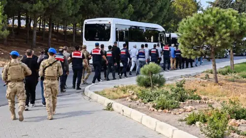 Çeşme Belediyesi'nde büyük yolsuzluk operasyonu: 10 isim cezaevine gönderildi