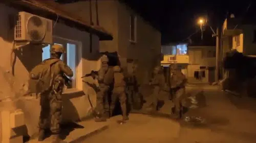 Balıkesir'de şafak operasyonu: 37 adrese baskın, 20 gözaltı