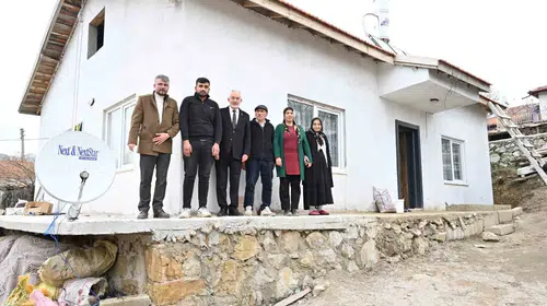 Yangında Evi Yanan Aileye Isparta Belediye Başkanı'ndan Yeni Ev Müjdesi