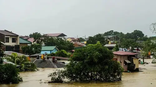 Filipinler'de Şiddetli Yağışlar Sonrası Sel Felaketi: 7 Kişi Hayatını Kaybetti