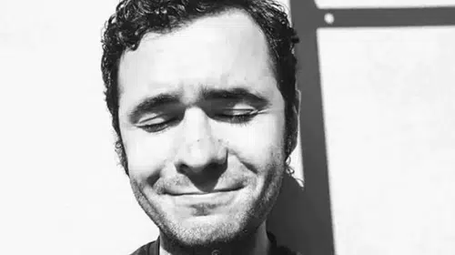 Eren Boz Kimdir, Kariyeri ve Sosyal Medya Üzerindeki Etkisi Nasıldır?