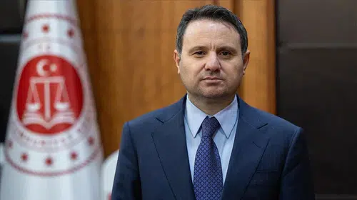 Adalet Bakanlığı personeli için beklenen haber geldi: 1453 kişi yeni görevine adım atıyor