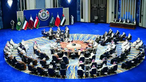 Hürmüz Boğazı'nda alarm: Körfez ülkeleri petrol ihracatı için yeni rotalar arıyor