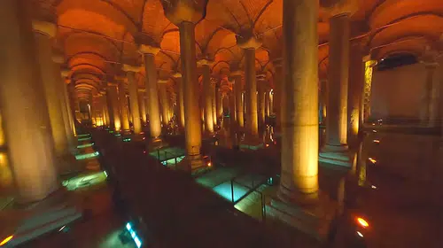 Yerebatan Sarnıcı'nda devrim niteliğinde karar: Tarihi yapıya giriş artık sembolik bir ücretle mümkün