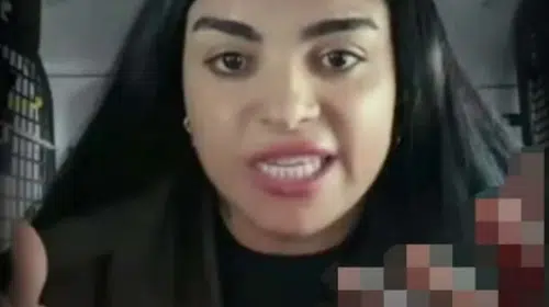 Sosyal medya dehşeti: Canlı yayında bıçaklı saldırı düzenledi, polis otosunda yayına devam etti