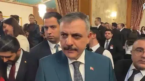 Sürücüleri yakından ilgilendiren düzenleme için tarih verildi: Araçlarda multimedya dönemi değişiyor