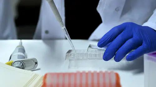 Türkiye'nin sağlıkta devrim niteliğindeki yerli ilaç hamlesi başarıyla sonuçlandı! İlk özgün molekülün klinik testlerinde kritik aşama geçildi