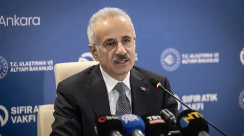 Ulaşımda yeşil devrim dönemi: Bakan Uraloğlu'ndan Sıfır Atık hamlesi