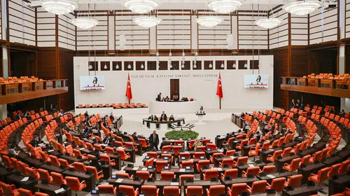 Doğum izninden sosyal medyaya dev düzenleme: TBMM'de kabul edildi
