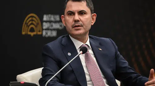 Dünya afetlerle mücadelede Türkiye'yi örnek alacak: Bakan Kurum'dan küresel iş birliği çağrısı