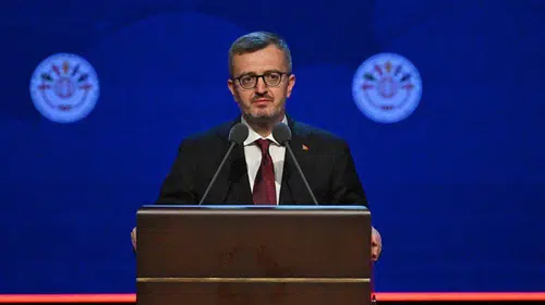 İletişim Başkanı Duran'dan dünyaya 23 Nisan mesajı: Çocukların neşesi barışın ortak dilidir