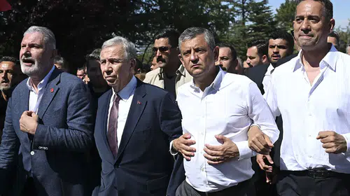 CHP kulislerinde hareketlilik: Mansur Yavaş ismi yeniden gündemde