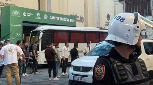 Taksim'de gergin anlar: Öğretmenlerin eylem çığlığına polis engeli