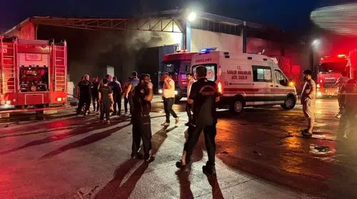 Kahramanmaraş'ta korkutan alevler: Tekstil fabrikasında büyük panik