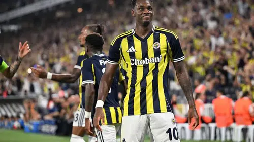 Galatasaray’ın transfer gündemindeki Jhon Duran bombası: Yıllık ücreti ve kiralama formülü belli oldu