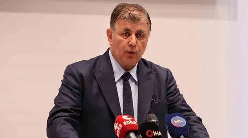 İzmir siyasetinde şok ayrılık: Cemil Tugay bağımsız devam etme kararı aldı