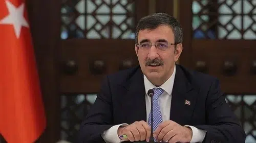 Gençlerin sınav heyecanına devletin zirvesinden destek: Cevdet Yılmaz'dan anlamlı mesaj