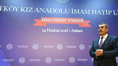 Açlık grevi sürerken Bakan Tekin’den “fedakarlık” mesajı: Gözler eylemdeki öğretmenlerin üzerinde