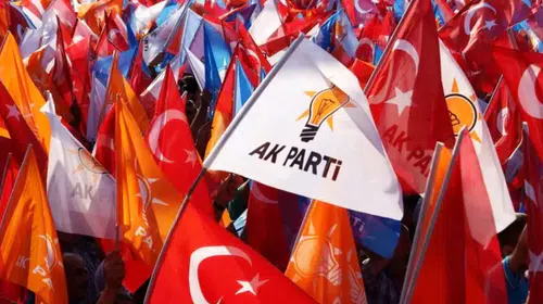 AK Parti Terme'de yeni dönem: İlçe başkanlığı koltuğuna Mümin Osman Ertan getirildi
