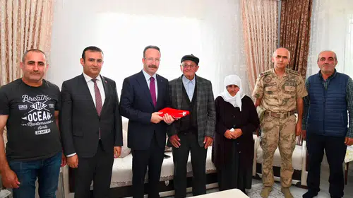 Ardahan'da ilk durak belli oldu: Vali Yamlı rotasını şehit evine çevirdi