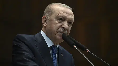 Erdoğan'dan Zafer Haftası mesajı: Türkiye Yüzyılı hedefiyle büyüyen Cumhuriyetimizde yaşıyor