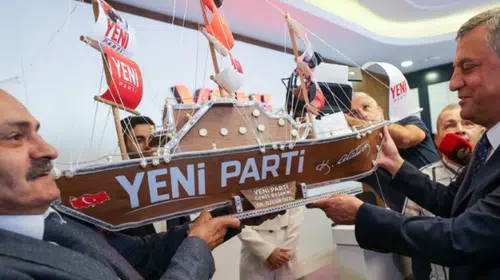 YENİ Parti'de rekor üyelik: 18 günde 600 bin kişi katıldı